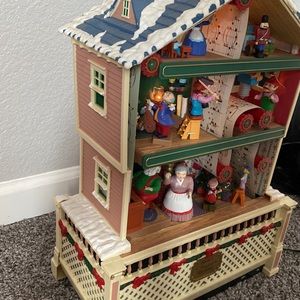 Vintage santas musical workshop